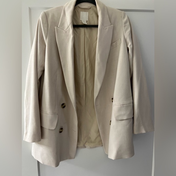 H&M— oversized linen blend blazer - Picture 3 of 5